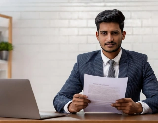 Online BBA in FinTech vs Traditional Finance