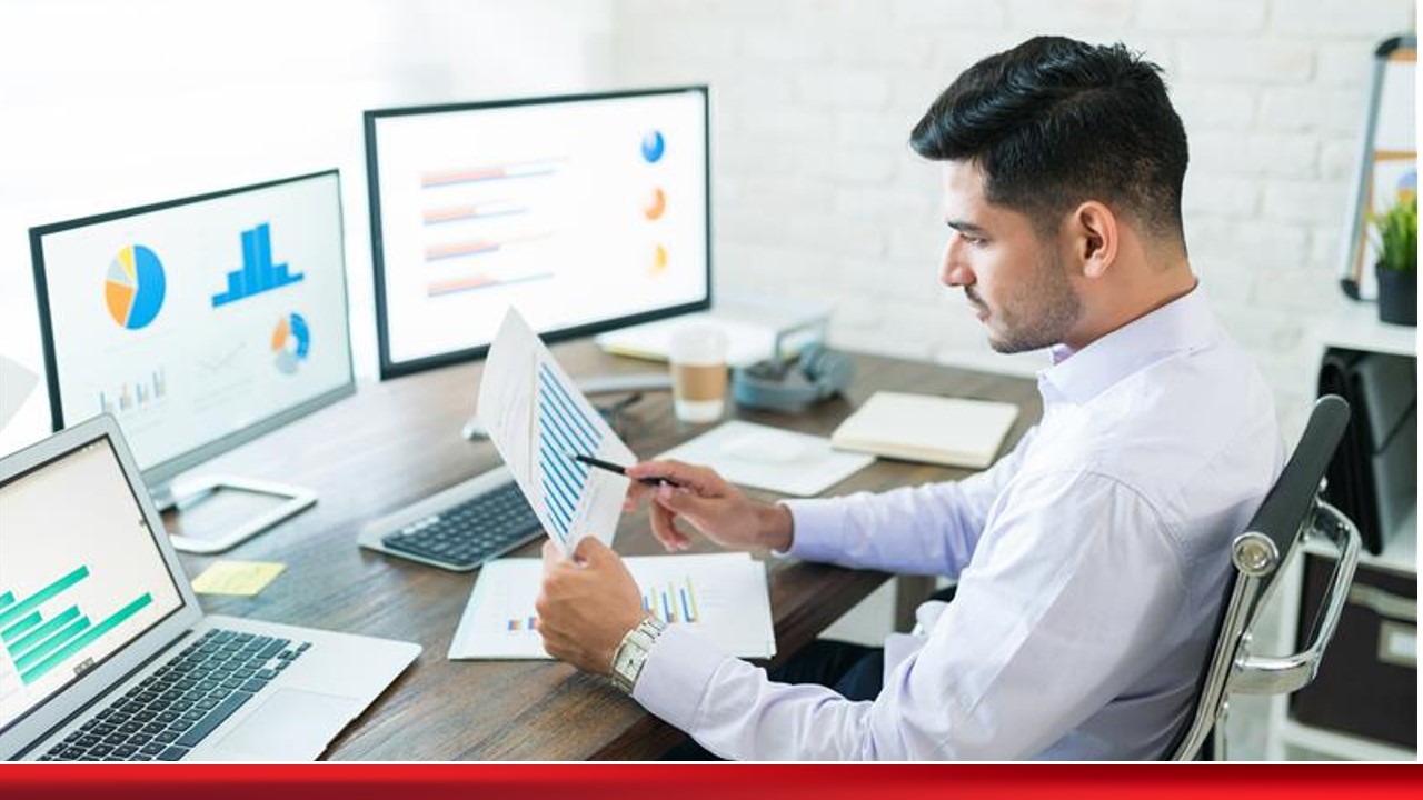Online MBA in Brand Management vs Online MBA in Marketing: What’s the Real Difference?