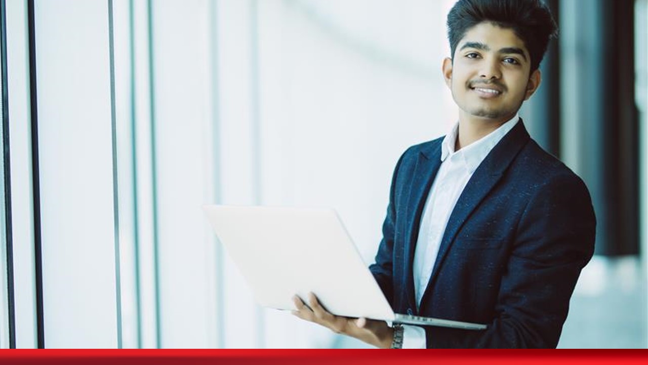 Who Should Pursue an Online MAJMC Degree?
