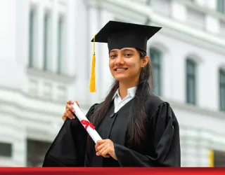 Online BBA Tech vs Business Specialization