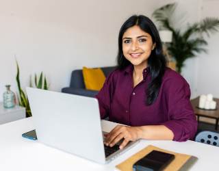 What Are the Main Differences Between Part-Time and Full-Time Online MBAs?